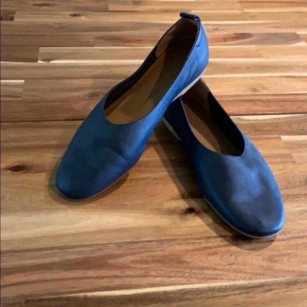 Navy Flats